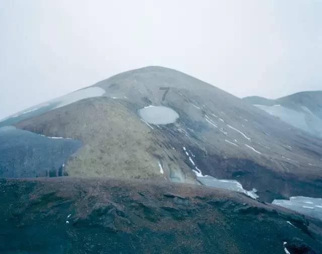 【激情迎亚冬 冰雪暖世界】1000份伴手礼赠游人｜“五常大米冰雕”在中央大街揭幕
